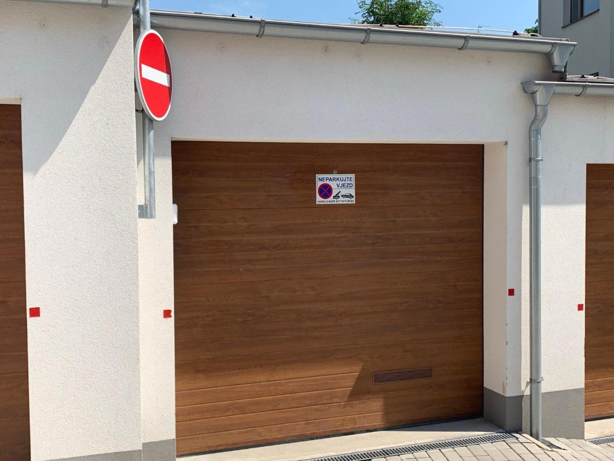 Kelleruv Mlyn - Apartman S Vlastni Garazi, Znojmo Centrum Extérieur photo