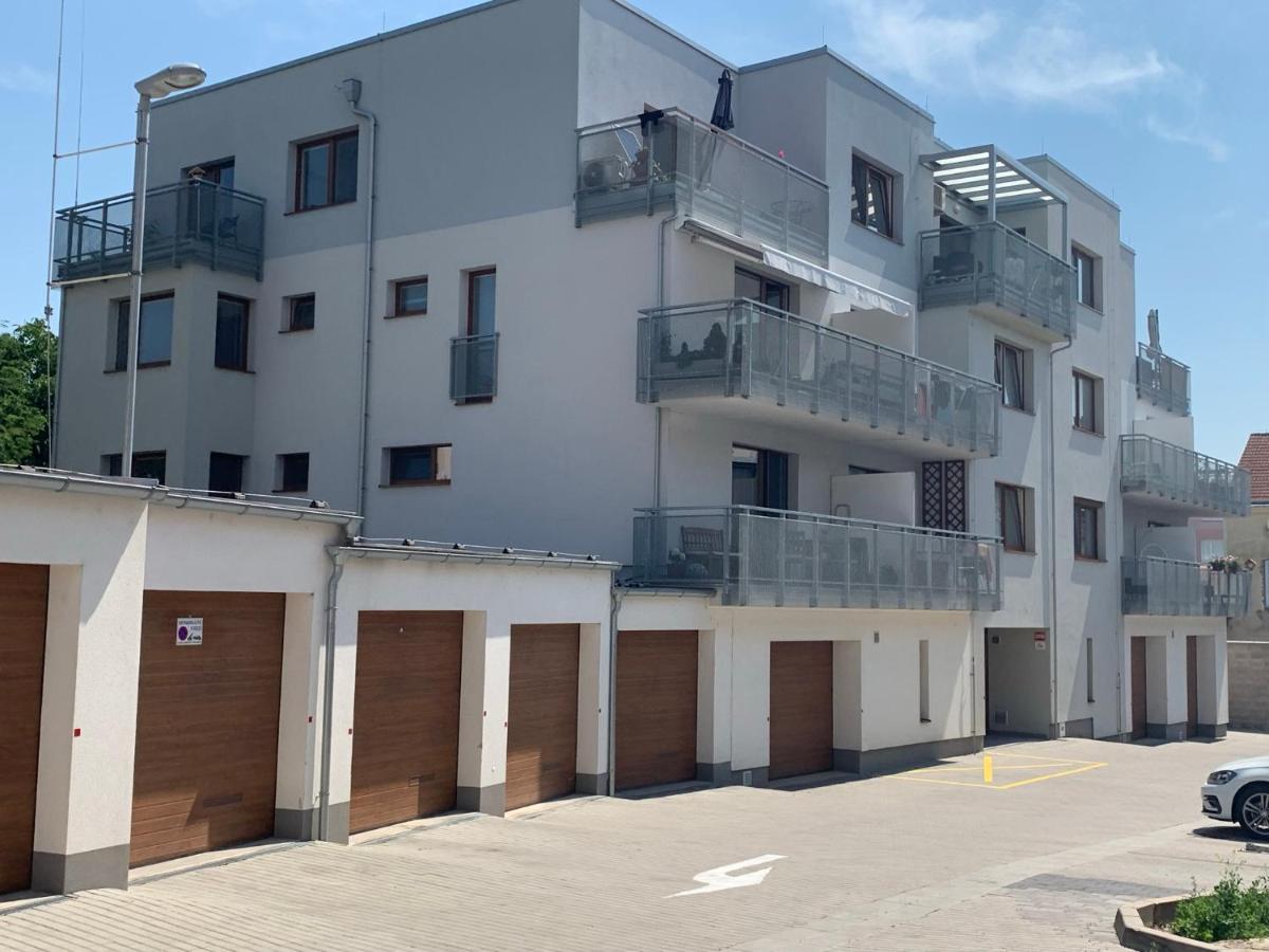 Kelleruv Mlyn - Apartman S Vlastni Garazi, Znojmo Centrum Extérieur photo